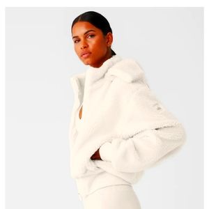 Alo yoga foxy sherpa jacket